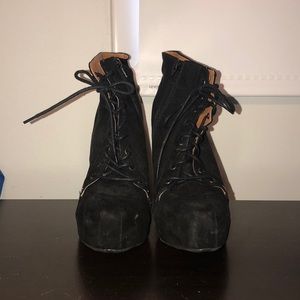 BLACK PLATFORM BOOTIE HEELS